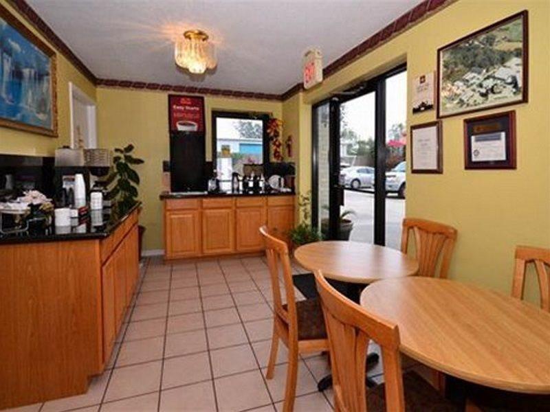 Econo Lodge Houston Brookhollow Nhà hàng bức ảnh